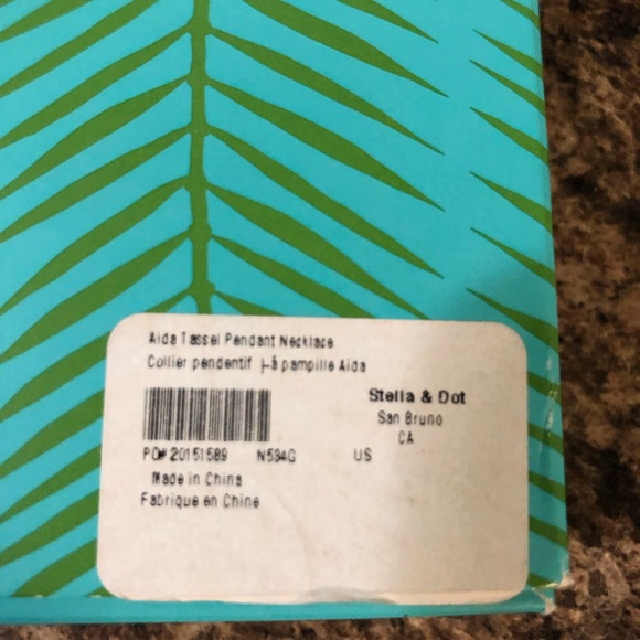 Stella and Dot Aida Tassel Necklace - Picture 7 of 9